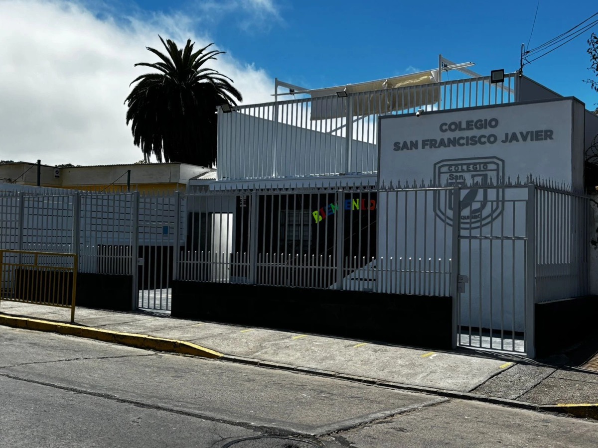 Frontis del Colegio San Francisco Javier, en Lincoyán N°065, Coquimbo